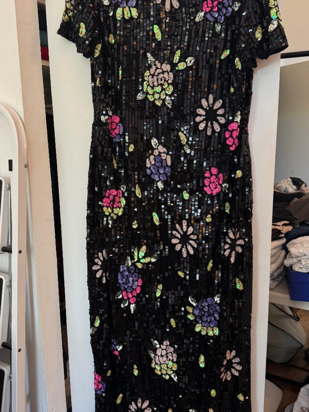 RaeVynn Floral Sequin Dress US 14 UK 18 Worn Button Loop